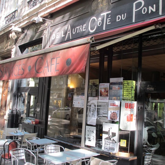 You are currently viewing De l’autre côté du pont, café coopératif et alternatif à Lyon [Guillotière]