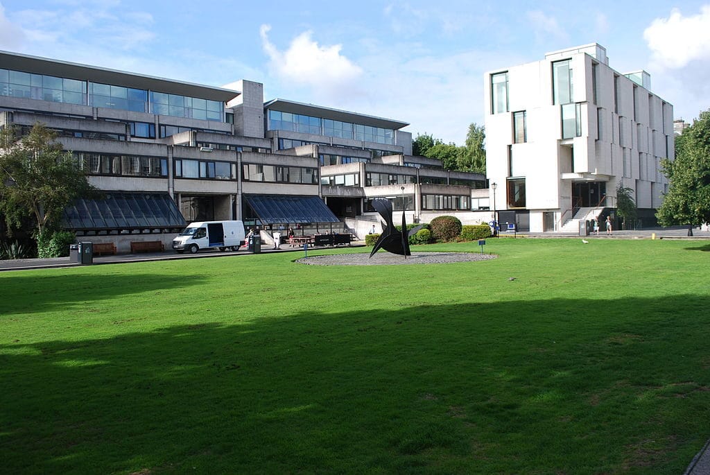 Art building dans le Trinity College de Dublin - Photo de Jean Housen