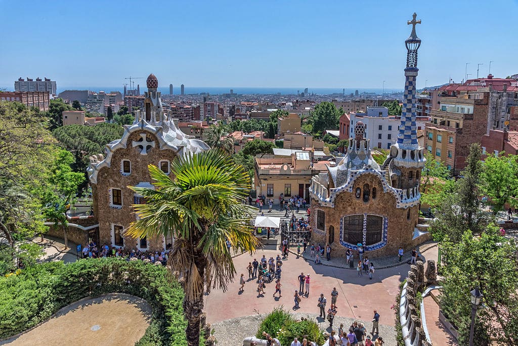 Lire la suite à propos de l’article Parc Guell à Barcelone : Supercherie à éviter [Gracia]