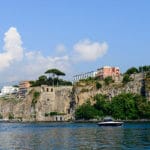 Sorrente au dessus de la baie de Naples