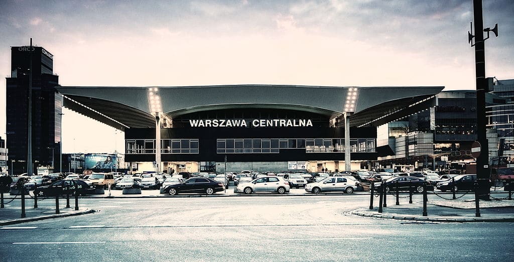 You are currently viewing Gare Warszawa Centralna, architecture de 1970 à Varsovie [Centre-Nord]