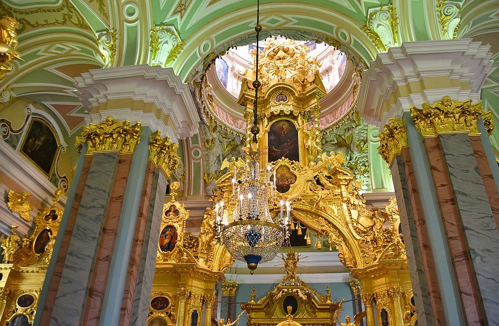 Intérieur de la Cathédrâle Pierre et Paul à Saint Petersbourg - Photo de Richard Mortel