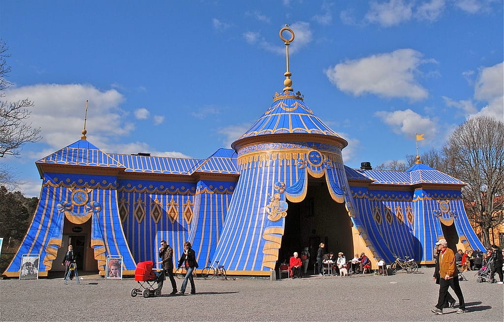 Tentes en cuivre du Hagaparken - Photo de Frankie  Fouganthin