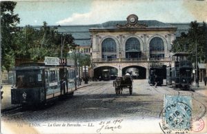 Venir à Lyon en train : Distances, durée et prix