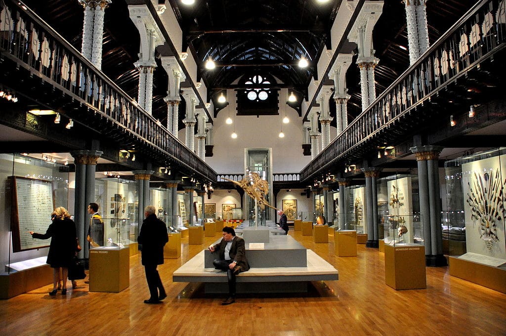 Hall principal de l'Hunterian Museum à Glasgow - Photo d'Osama Shukir Muhammed Amin FRCP(Glasg)