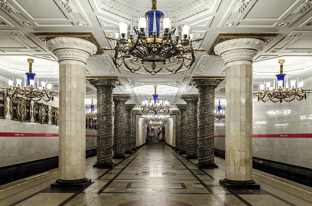 You are currently viewing Transport en commun et métro de Saint Petersbourg