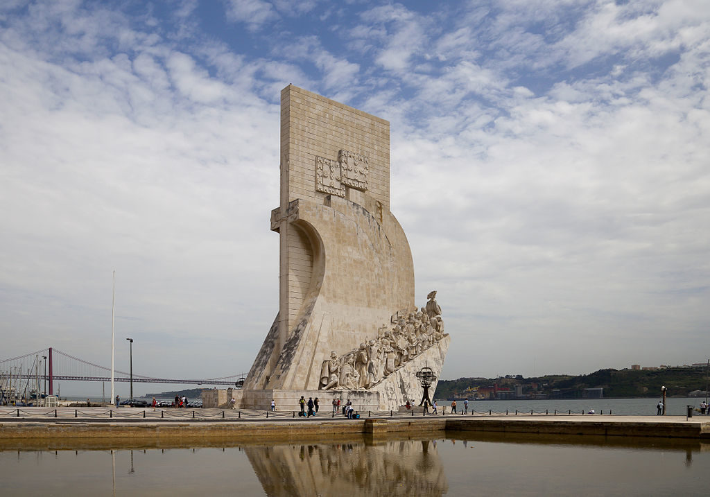 Monuments des découvertes dans le quartier de Belem à Lisbonne - Photo de Diego Delso