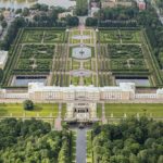 Palais de Peterhof près de Saint Petersbourg