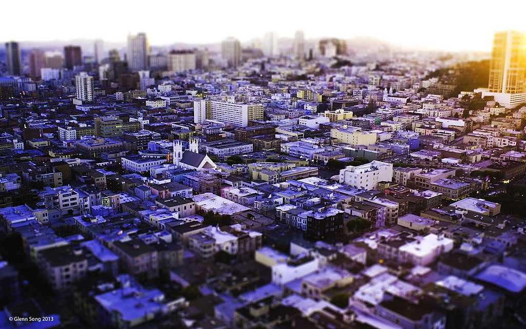 Vue sur le quartier de Russian Hill depuis la Coit Tower à San Francisco - Photo de Glenn Song