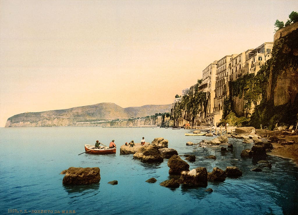 Vue sur Sorrento près de Naples vers 1895.