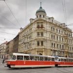 Metro à Prague et tramway : Plan, tarifs et lieux d’intérêt par station