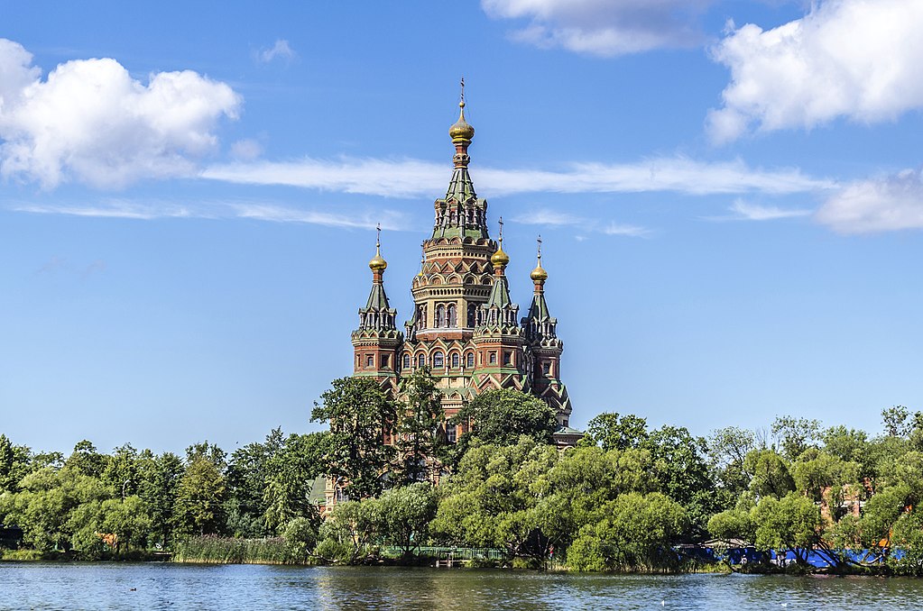 Cathédrale Saint Pierre et Saint Paul de Peterhof à côté de Saint Petersbourg - Photo d'Alex Fedorov Florstein