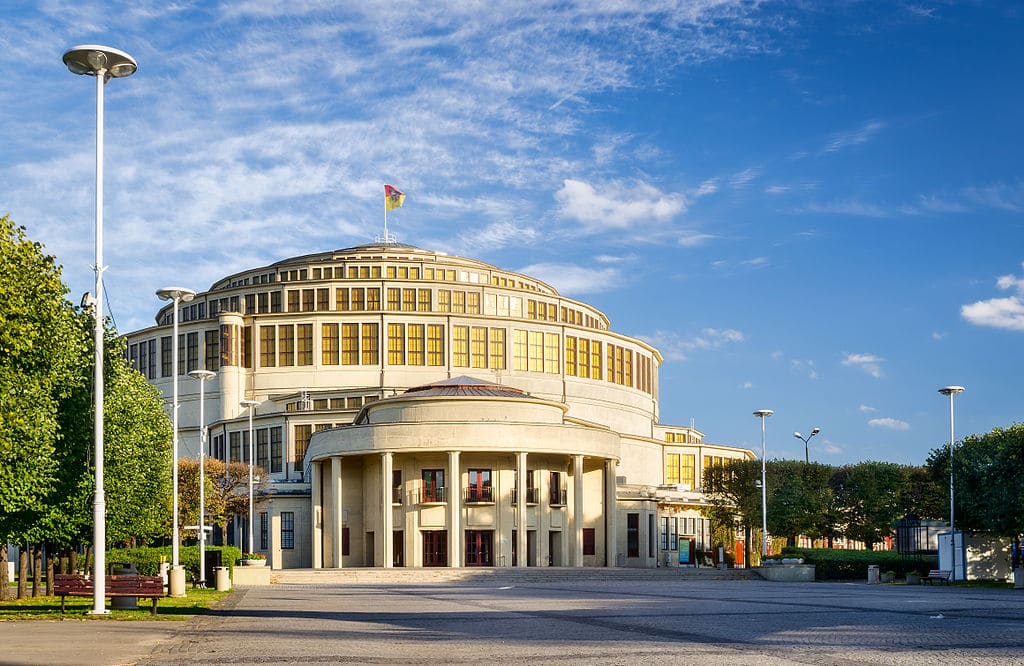 Lire la suite à propos de l’article Halle du centenaire (Hala Stulecia) à Wroclaw et son musée [Srodmiescie]