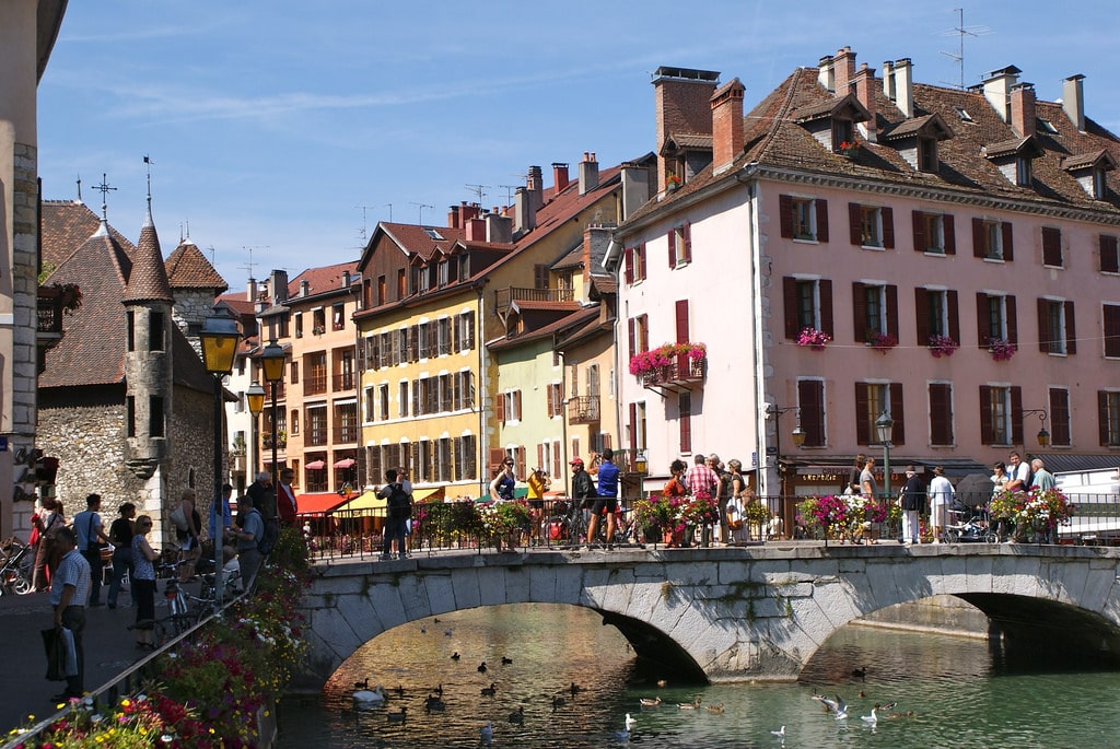 Lire la suite à propos de l’article Annecy, Venise aux pieds des Alpes à 2h de Lyon