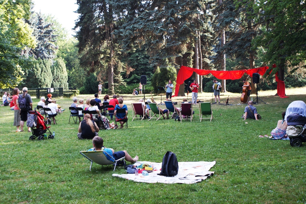 Lire la suite à propos de l’article Parc Skaryszewski à Varsovie : Oasis de verdure et sculptures [Praga]