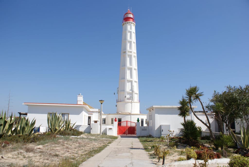 Le Phare de l'Ilha do Farol, même s'il ne se visite pas c'est l'attraction principale du petit village.