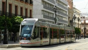 Metro à Séville, bus et tram : Carte, tarifs et conseils (2024)