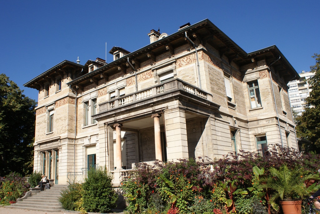 Lire la suite à propos de l’article Parc de la Cerisaie à Lyon : Déjeuner sur l’herbe [Croix Rousse]