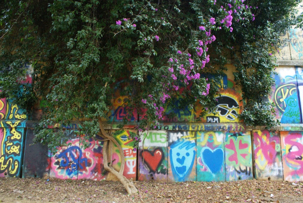 Street art à Séville sur les rives du fleuve.