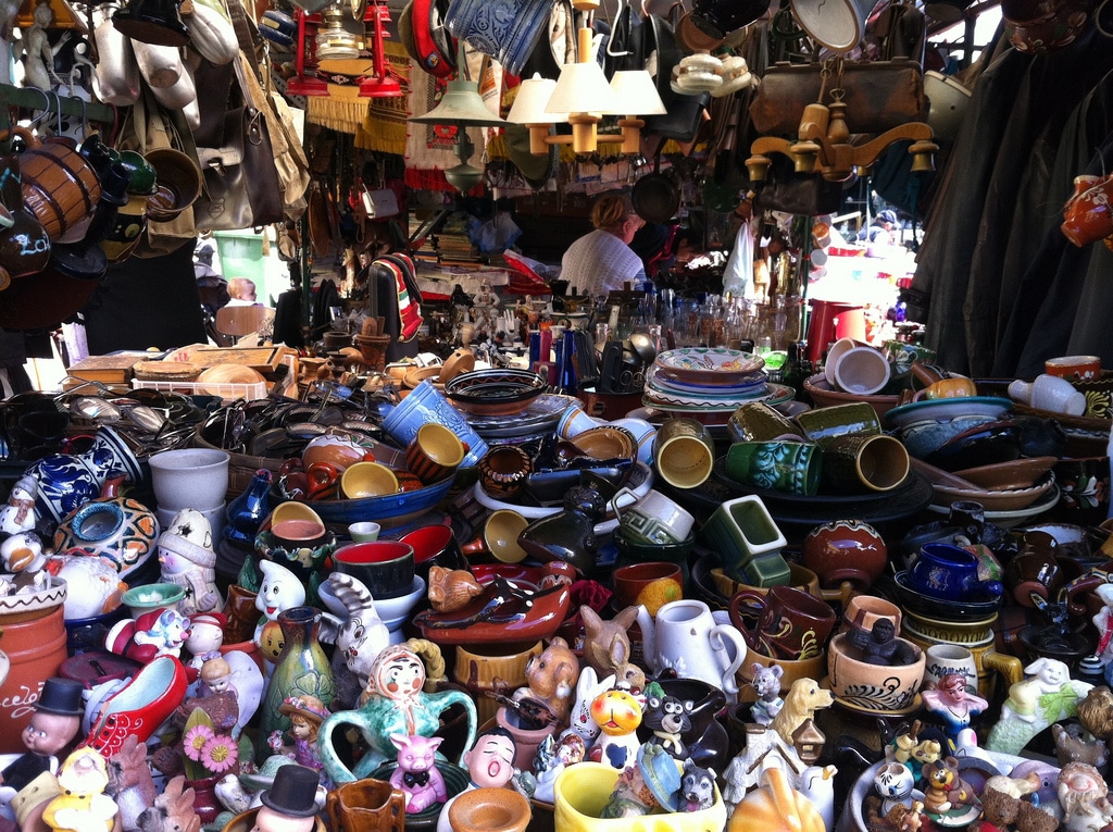 Lire la suite à propos de l’article Marché aux puces Ecseri à Budapest : Brocante et caverne d’Ali Baba