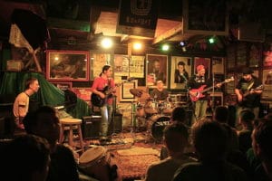 Muzyczna owczarnia, rock, blues à la montagne au sud de Cracovie