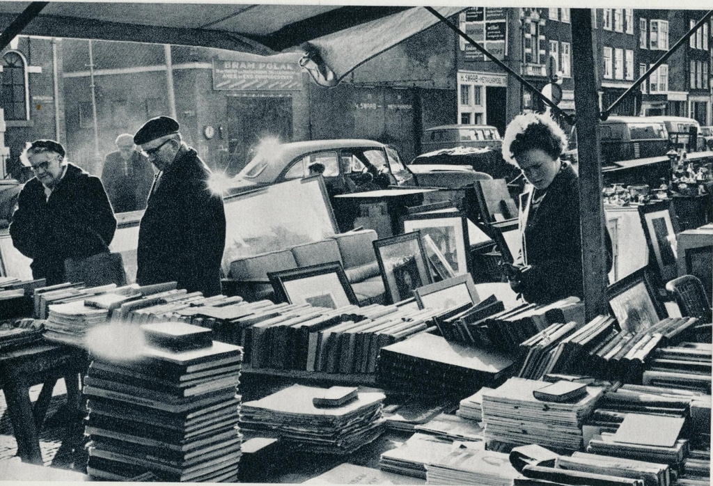 Lire la suite à propos de l’article Marché aux puces / brocante de Waterlooplein à Amsterdam