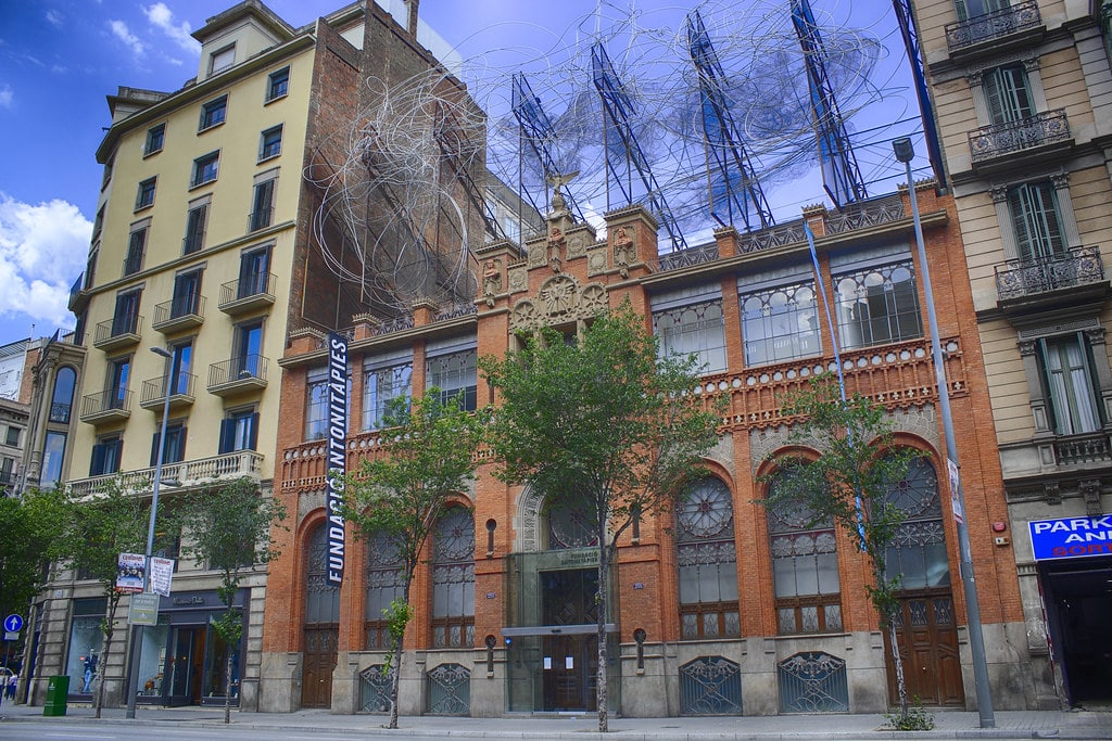 You are currently viewing Musée Tapies, art contemporain à Barcelone [Eixample]