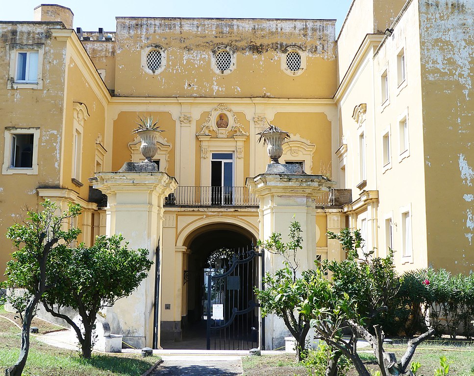 Villa vésuvienne : Villa Ruggiero à Ercolano (Herculanum) près de Naples - Photo de Sergioizzo