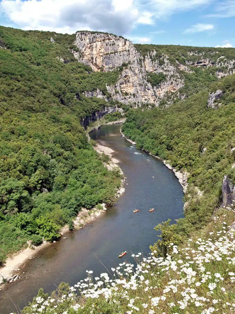 Descente de l'Ardeche en kayak - Photo de Besenbinder - Licence ccbysa 3.0