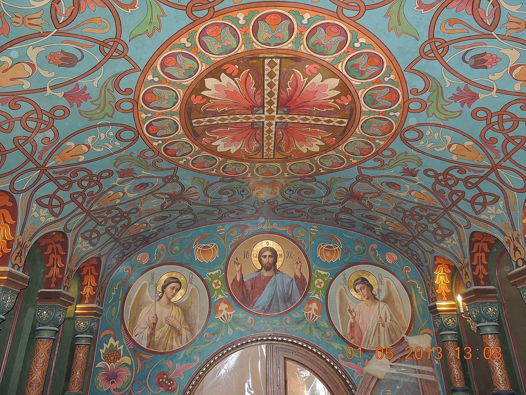 Entrée de l'église de la dormition ou de l'Assumption de la Vierge Marie à Saint Petersbourg -angelius1979