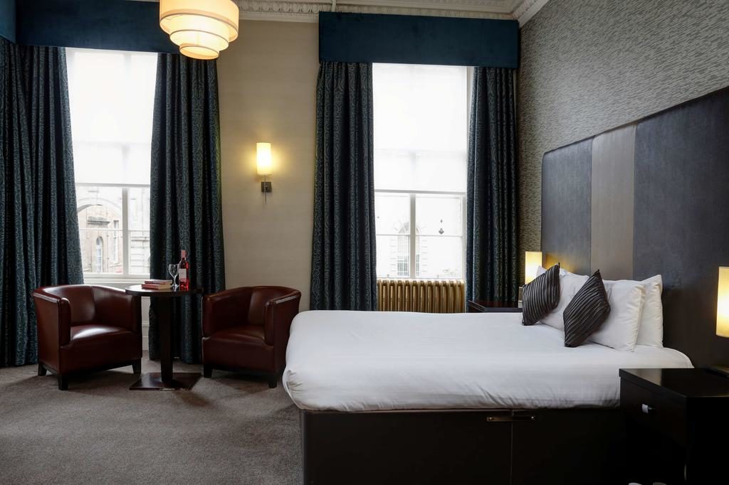 Agréable chambre du Best Western Glasgow city hotel.