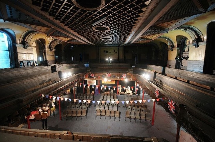 Scène du Music Hall Britannia Panopticon à Glasgow.