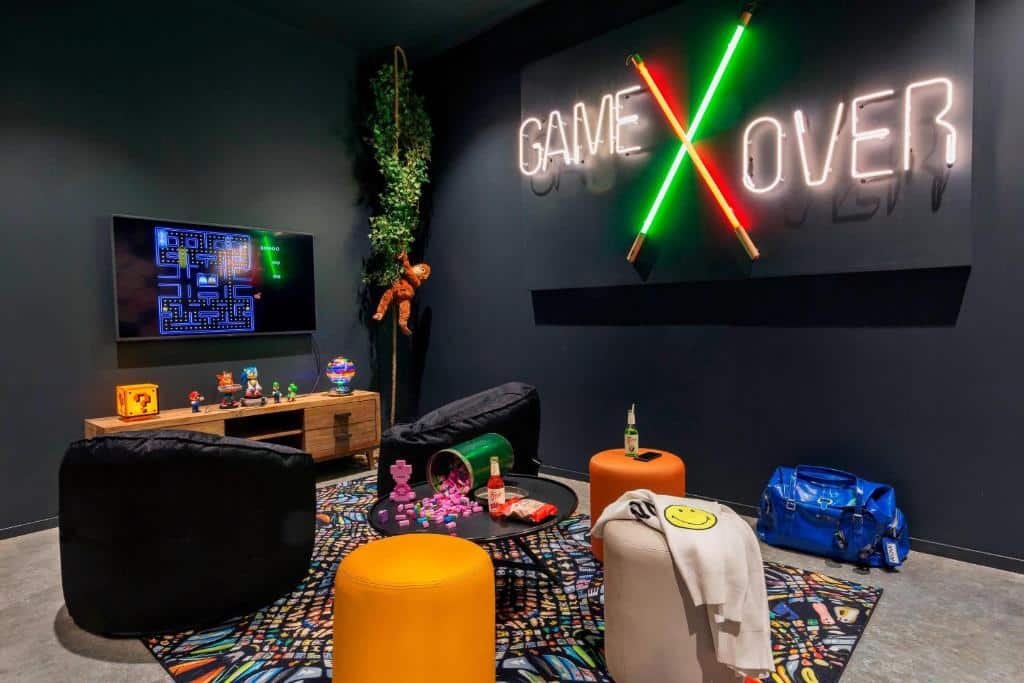 Salle de jeux insolite au Moxy Copenhagen Sydhavnen.