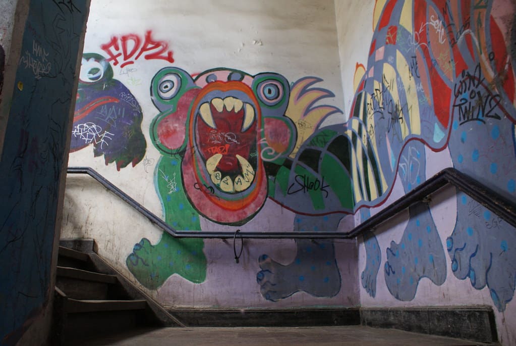 Street art dans un batiment du quartier de Christiania à Copenhague.