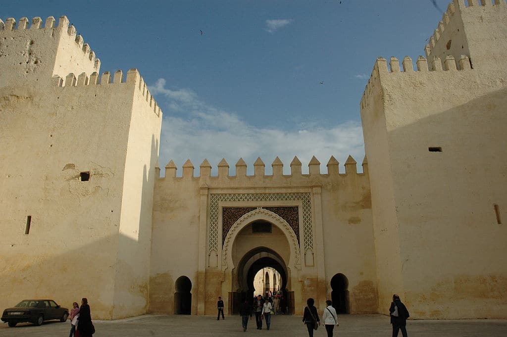 Porte de Bab Dekkakin dans le quartier de Jdid à Fès - Photo de Josep Renalias