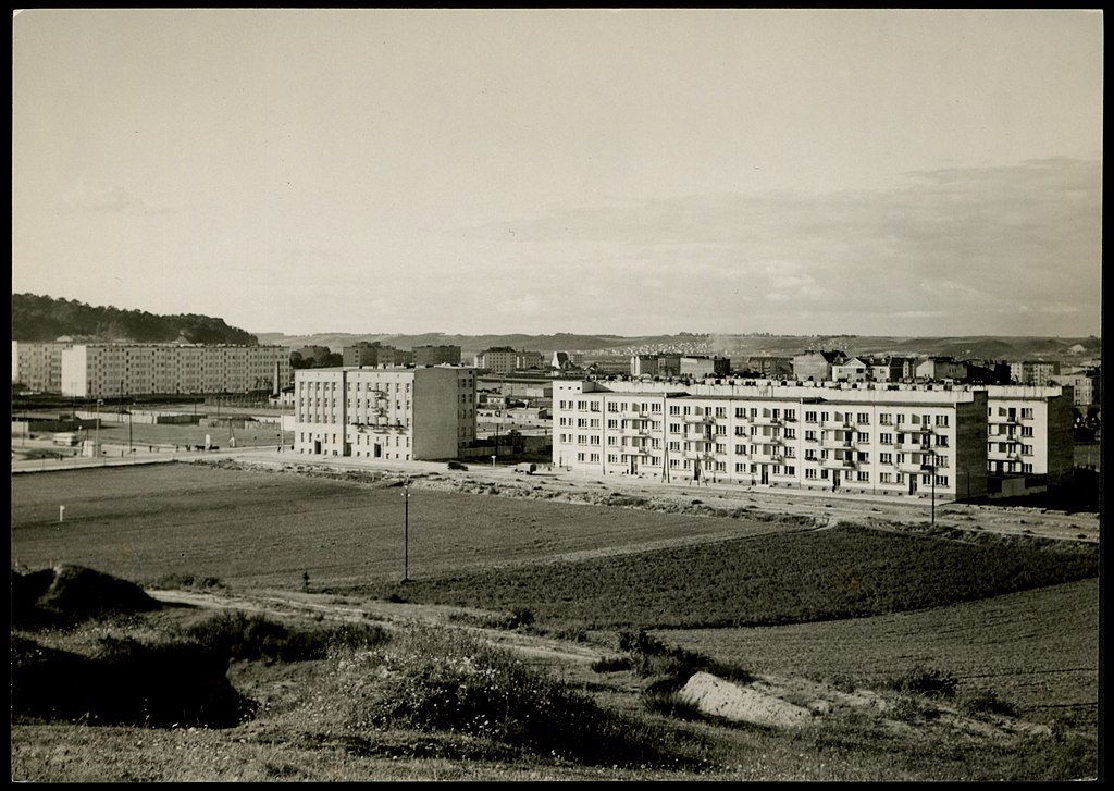 Nouvelle cité d'immeubles à Gdynia (1933) - Photo d'Henryk Poddebski.
