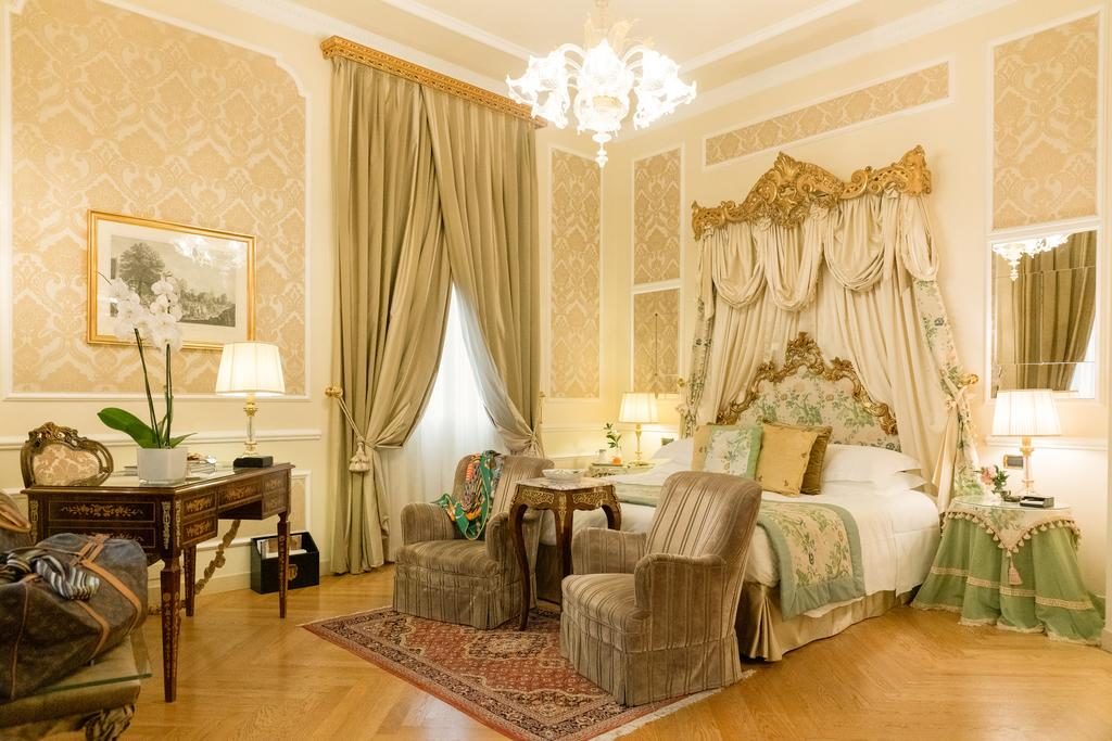Elegance surannée du Grand Hotel Majestic gia' Baglioni à Bologne : Simplement incroyable.