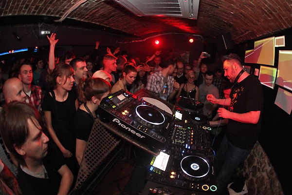 You are currently viewing Prozak 2.0, Club  électro/house/hip hop à Cracovie [Vieille ville]