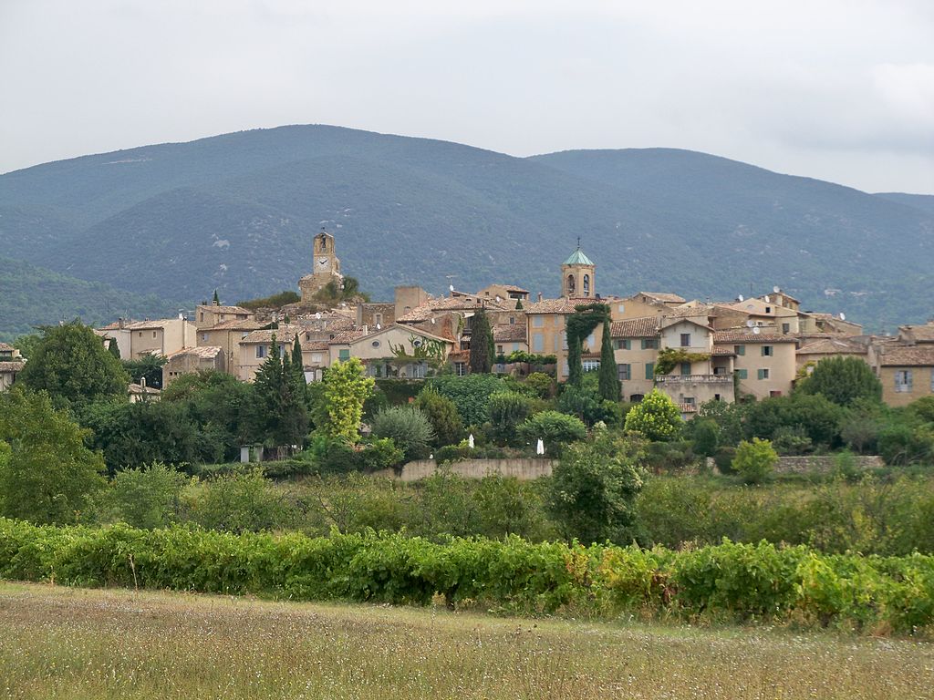 Vue sur le village de Lourmarin - Photo de Véronique Pagnier - Licence ccbysa 3.0