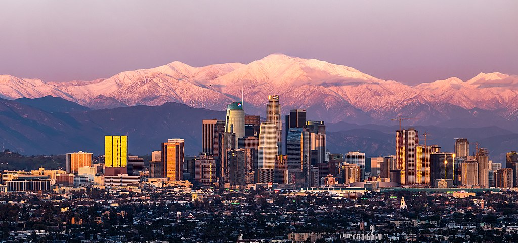 Quand venir à Los Angeles en Californie ? Climat et météo à 7 jours. Photo du mont Baldy par Alek Leckszas