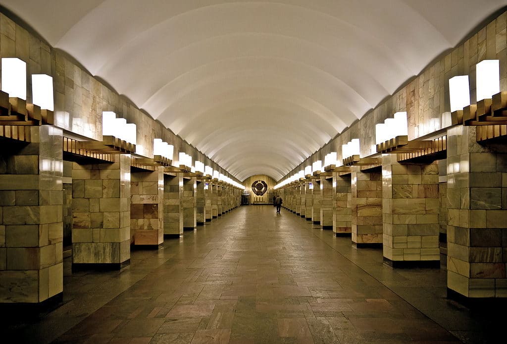 Station de métro Grazhdansky Prospekta à Saint Petersbourg - Photo d'Alex Florstein Fedorov / Wiki Commons