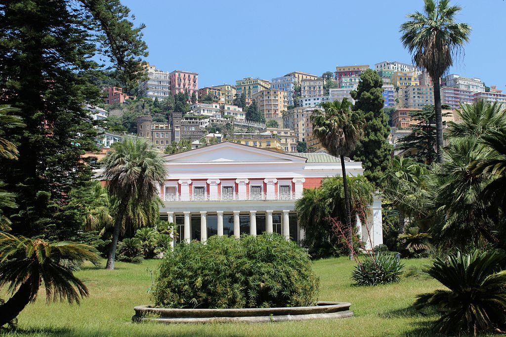 Jardin et façade de la Villa Pignatelli à Naples - Photo de Miguel Hermoso Cuesta