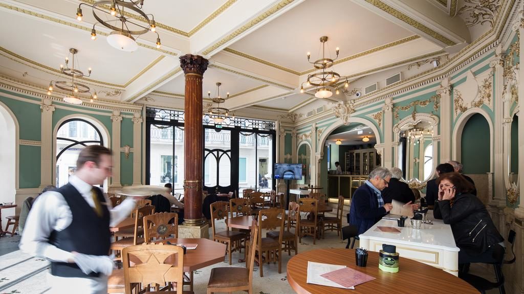 Dans le café de l'hôtel Pestana Porto - A Brasileira à Porto.