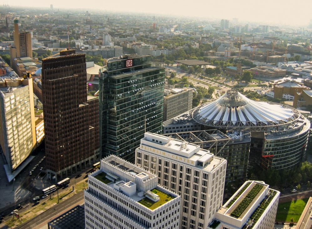 Lire la suite à propos de l’article Potsdamer Platz à Berlin, symbole de la renaissance [Tiergarten]