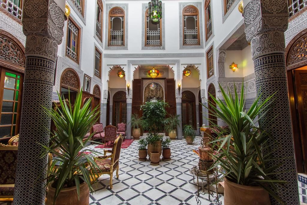 La raffinement marocain dans le Riad-hotel Tahra & Spa à Fès.