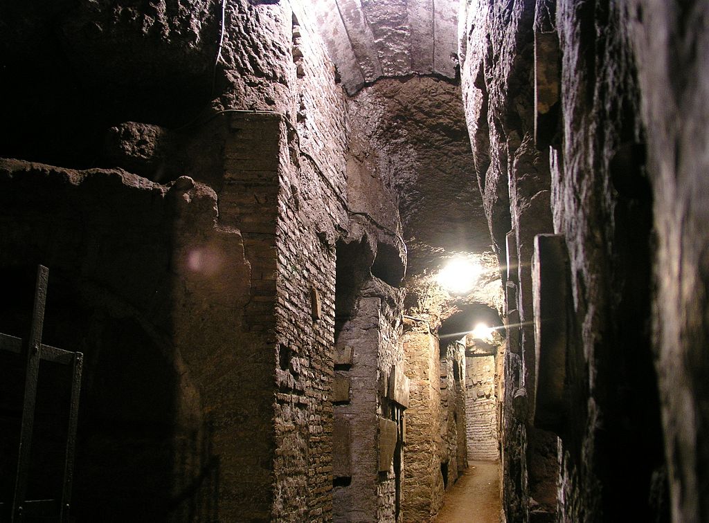 Catacombes au sud du quartier de Testaccio-Ostiense à Rome - Photo de Dnalor_01