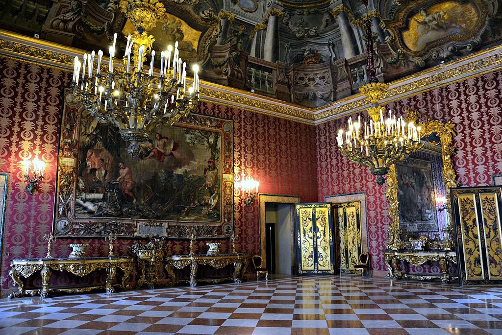 Palais Royal de Naples : Salle II (Palazzo Reale di Napoli) - Photo de Mentnafunangann