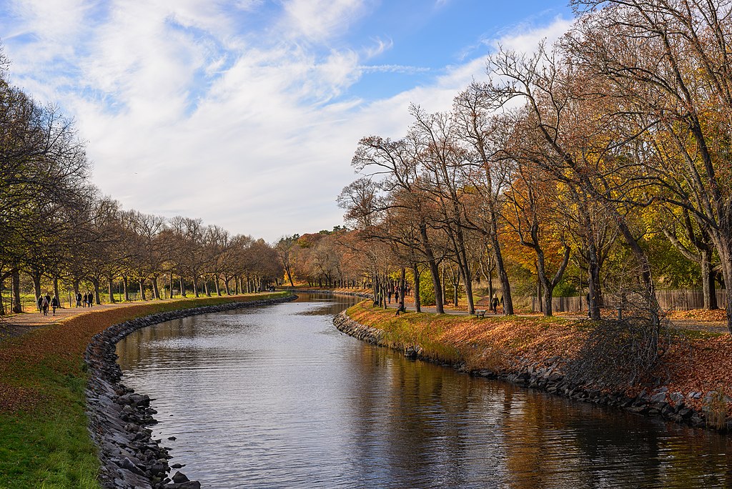 Sur l'île-quartier de Djurgarden à Stockholm - Photo d'Arild Vagen - Licence CCBYSA 3.0