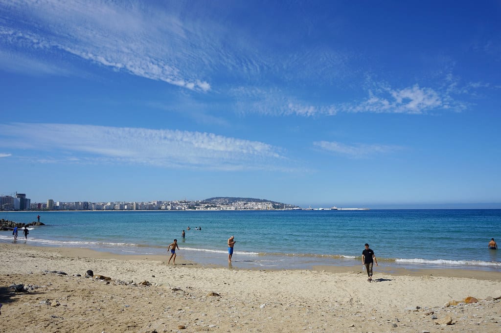 Sur la plage de Malabata à Tanger.