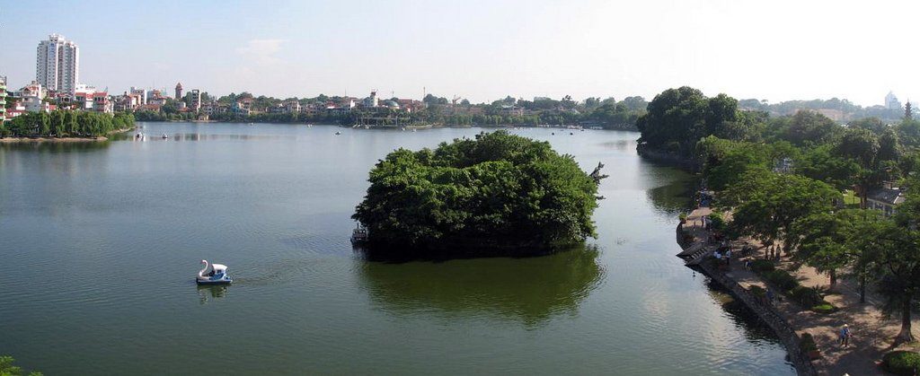 Lac du Bambou blanc ou Hồ Trúc Bạch à Hanoi - Photo de Rungbachduong